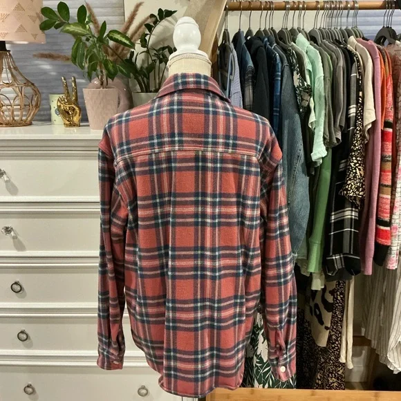 American Eagle | Pink and Blue Plaid Flannel size Medium - Picture 5 of 12